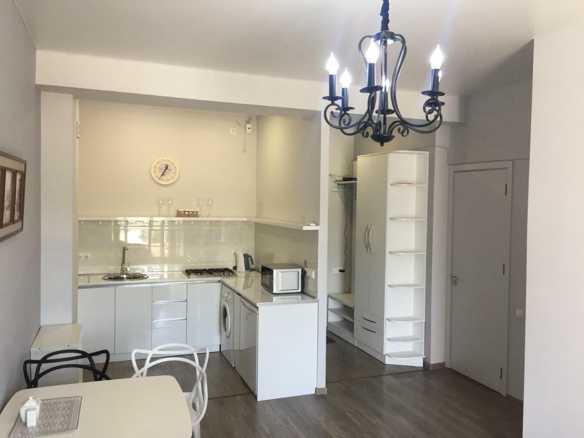 Sunny Apartment Ortachala Tbilisi Esterno foto