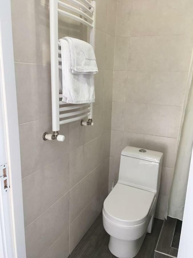 Sunny Apartment Ortachala Tbilisi Esterno foto